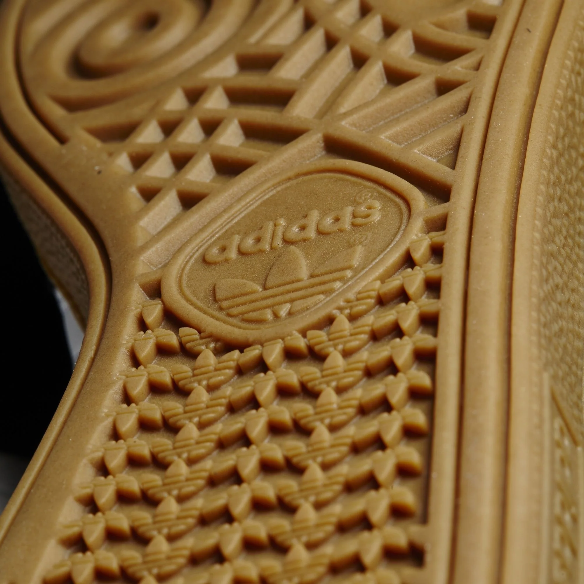 ADIDAS BUSENITZ CORE BLACK / WHITE / GOLD - Image 3
