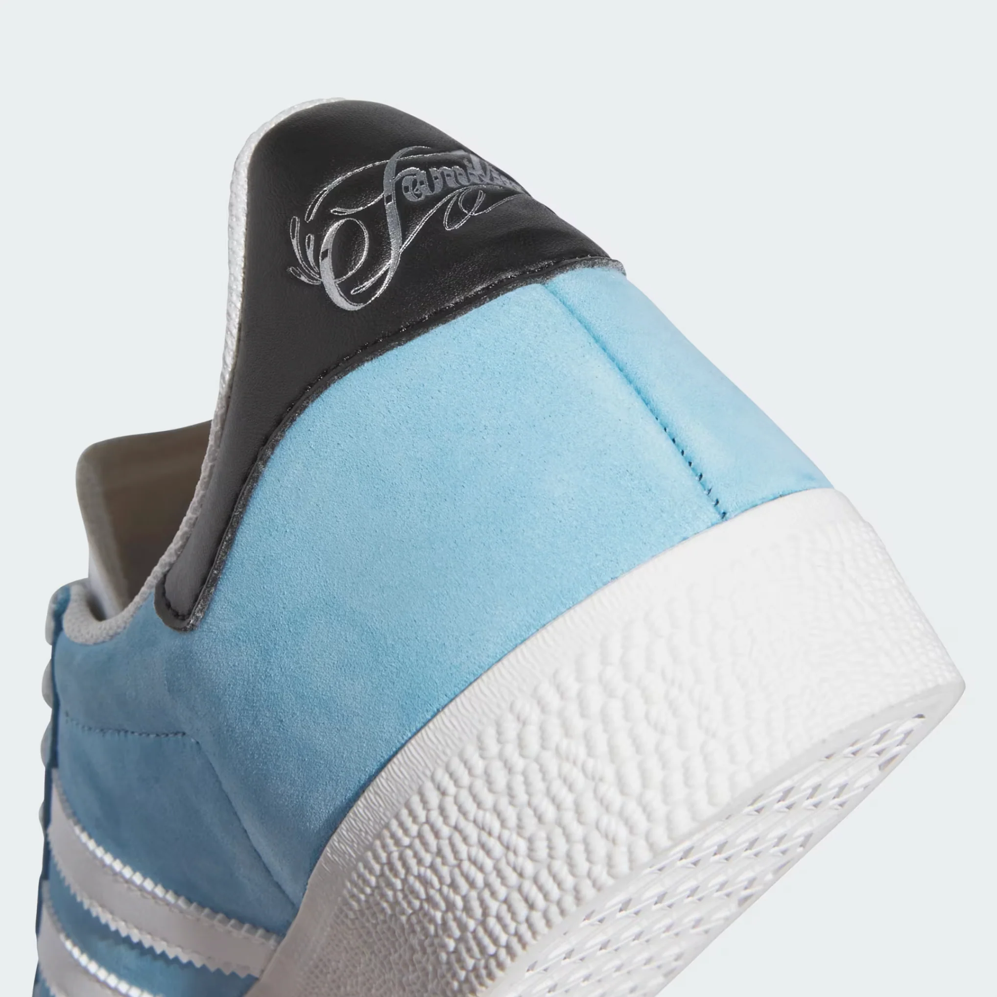 ADIDAS X MNUFC X FAMILIA GAZELLE ADV CRYSTAL WHITE / CORE BLACK / BETTER SCARLET - Image 3