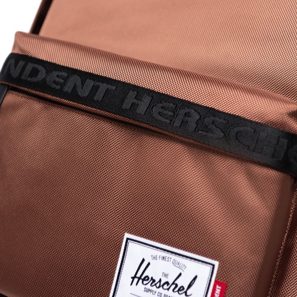 HERSCHEL X INDEPENDENT CLASSIC XL BACKPACK SADDLE BROWN/BLACK - Image 5