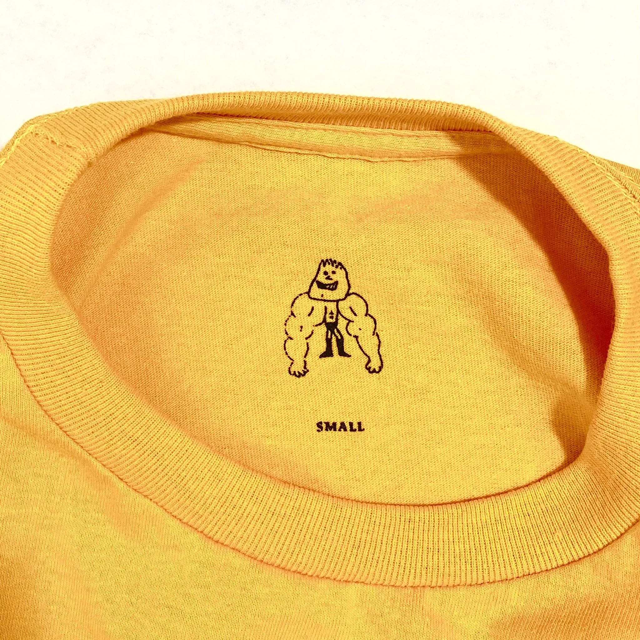 FAKE JUNK BUFF DUDE T-SHIRT GOLD - Image 2