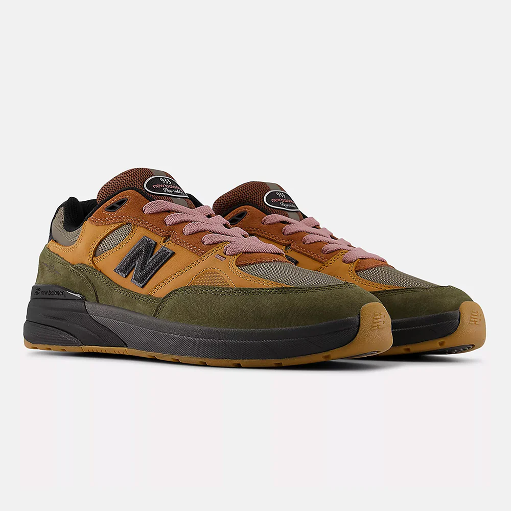 NB NUMERIC X MIKE GIGLIOTTI REYNOLDS 933 TRUE BROWN / CANDY PINK - Image 3