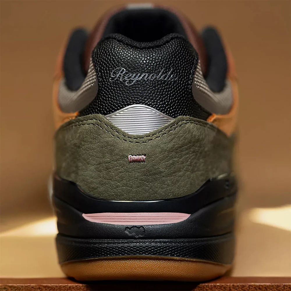 NB NUMERIC X MIKE GIGLIOTTI REYNOLDS 933 TRUE BROWN / CANDY PINK - Image 6