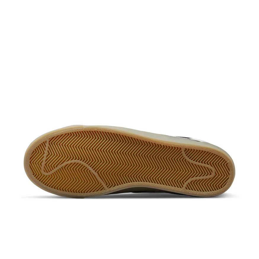 NIKE SB BLAZER LOW PRO GT BLACK / WHITE / GUM - Image 3