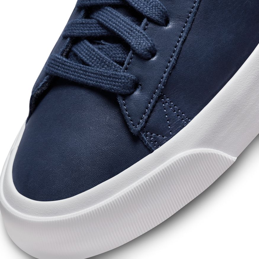 NIKE SB BLAZER LOW PRO GT MIDNIGHT NAVY / WHITE - Image 3