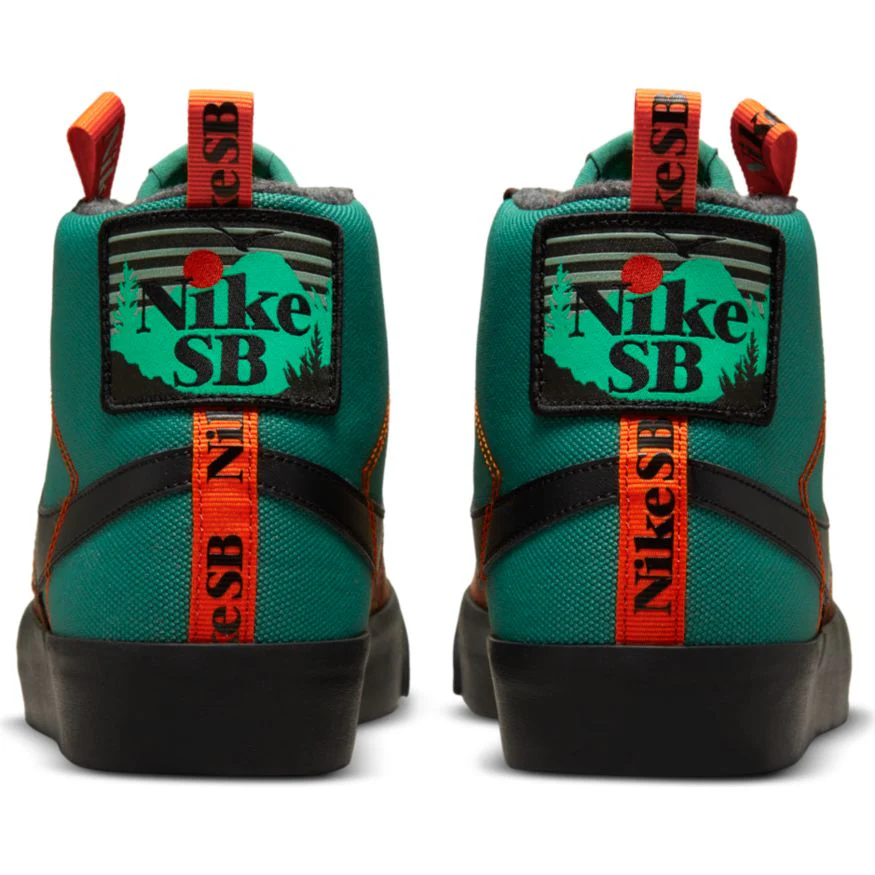 NIKE SB BLAZER MID PREMIUM NOBLE GREEN / BLACK - Image 2