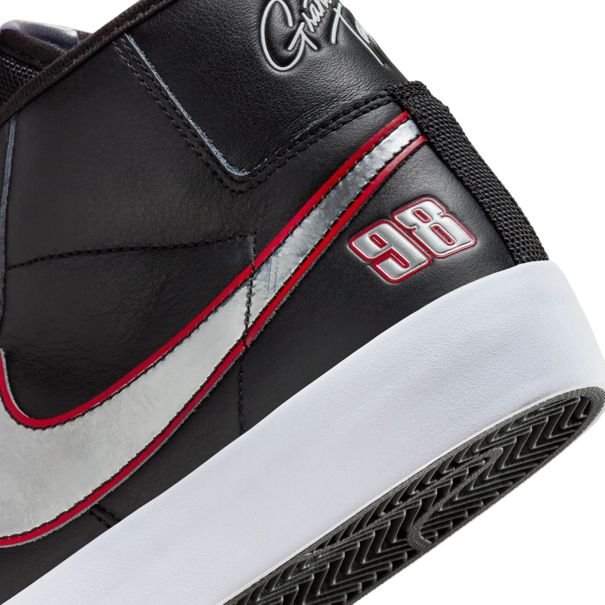 NIKE SB BLAZER MID PRO GT BLACK / METALLIC SILVER - Image 3