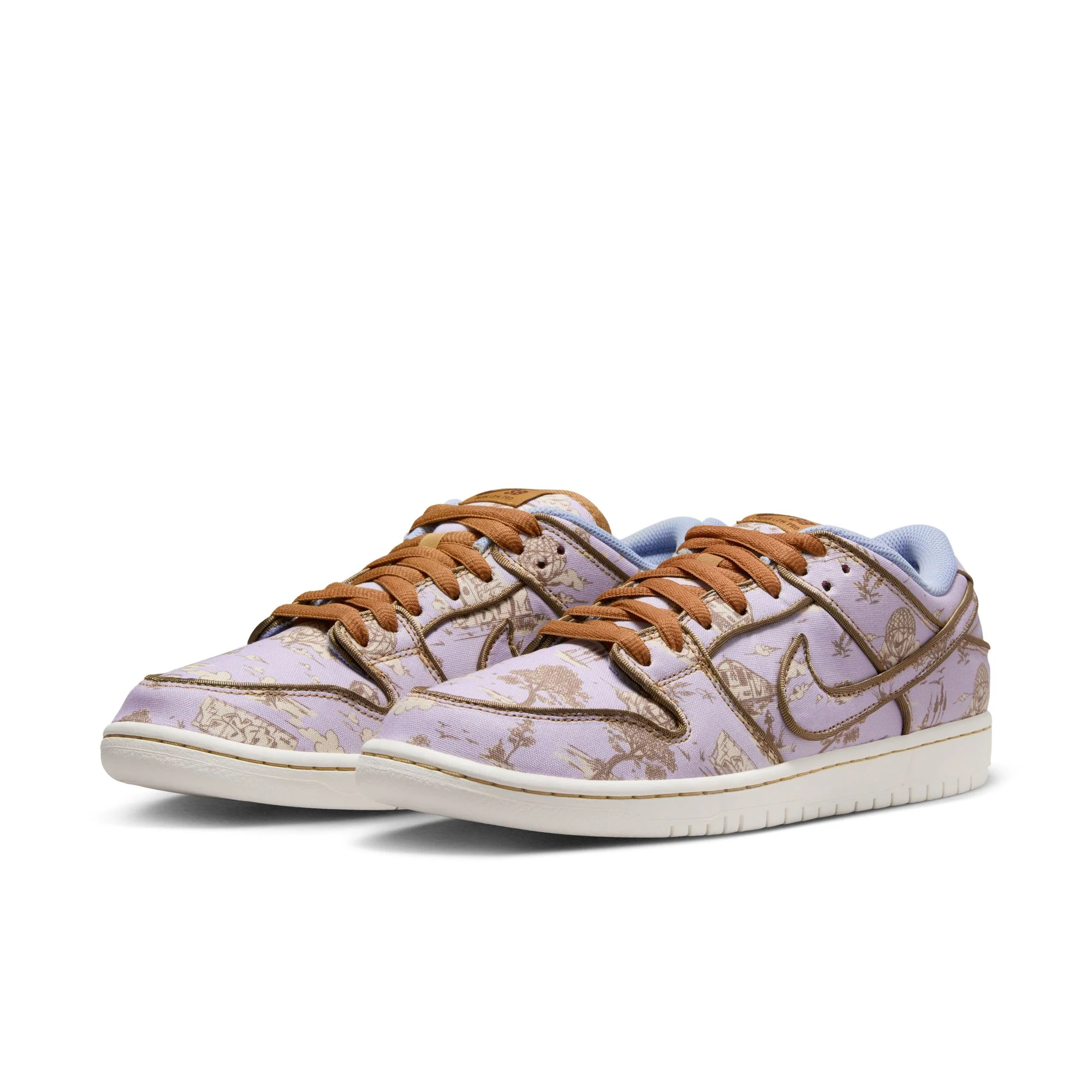 NIKE SB DUNK LOW "CITY OF STYLE" FOOTBALL GREY / COCONUT MILK - Image 2