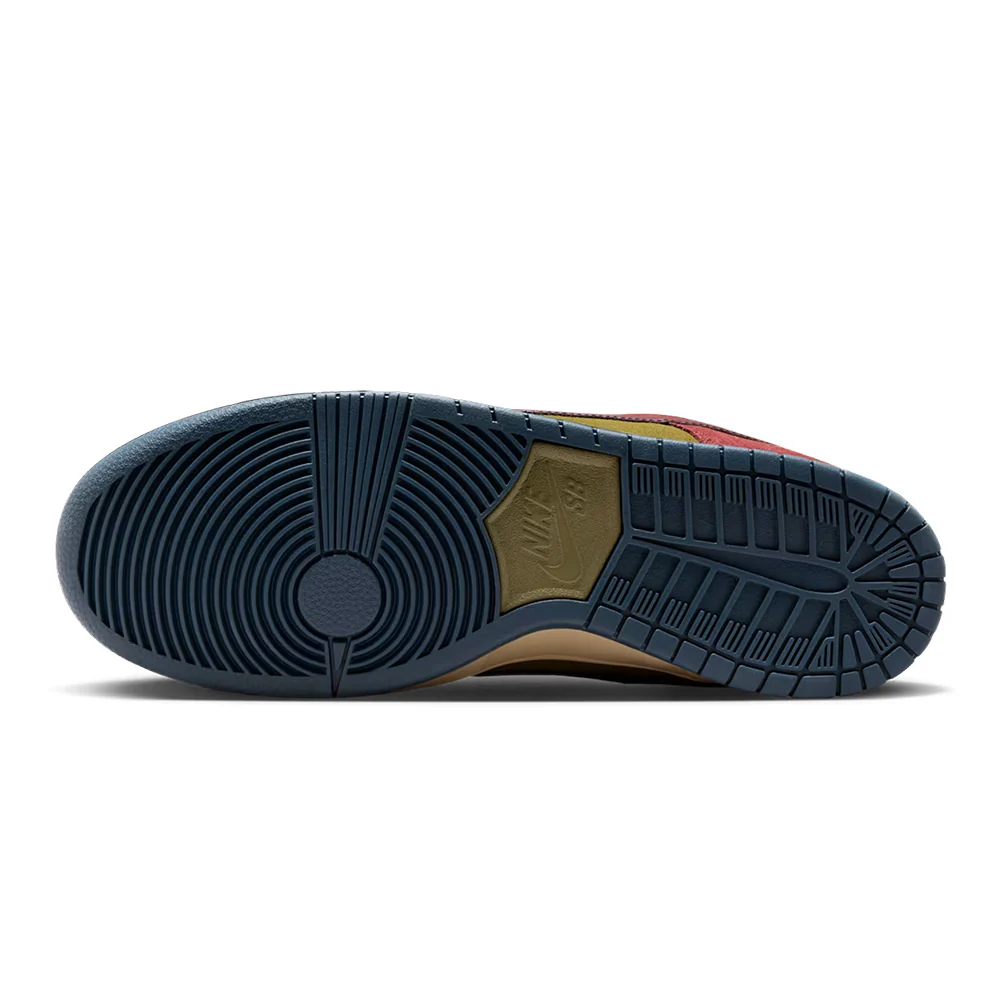 NIKE SB DUNK LOW PRO DARK TEAM RED / OLIVE FLAK - Image 4