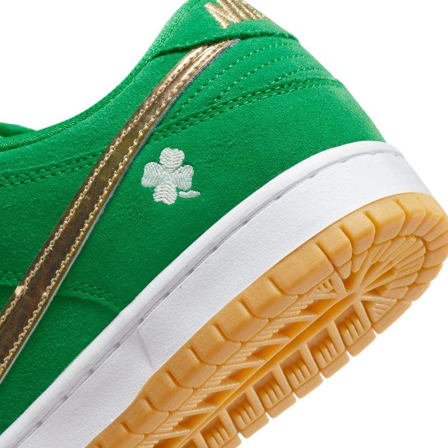 NIKE SB DUNK LOW PRO LUCKY GREEN / METALLIC GOLD - Image 2
