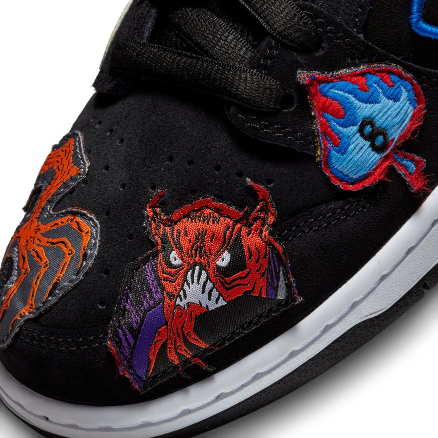 NIKE SB DUNK LOW PRO "NECKFACE" BLACK / WHITE - Image 4