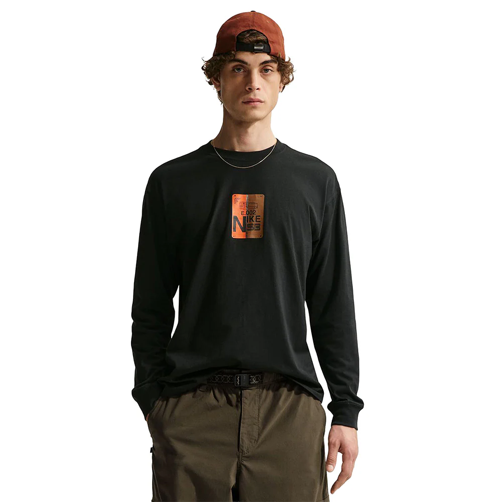 NIKE SB "FAST PASS" LONG SLEEVE BLACK / SAFETY ORANGE