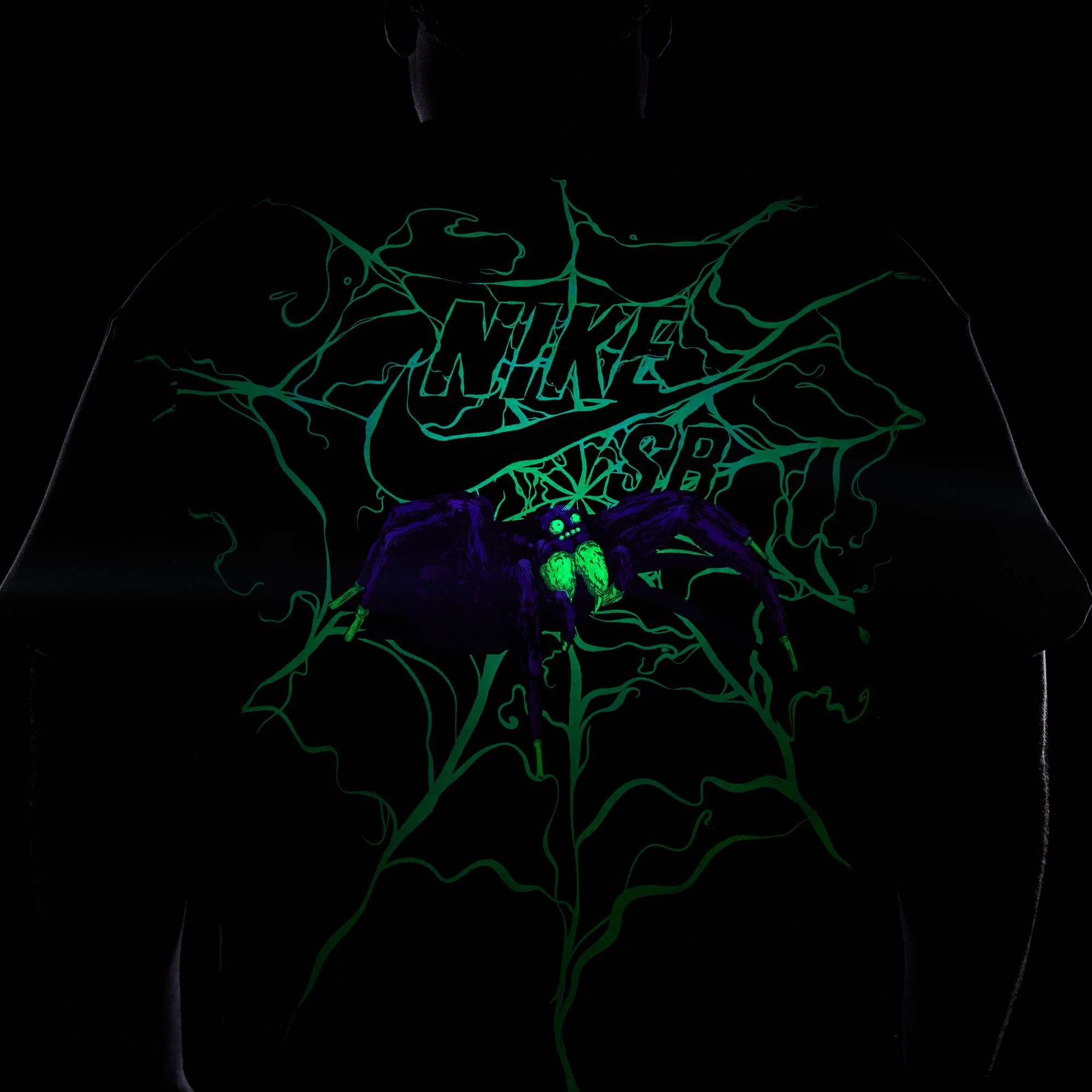 NIKE SB SPIDER TEE BLACK GLOW IN THE DARK - Image 2