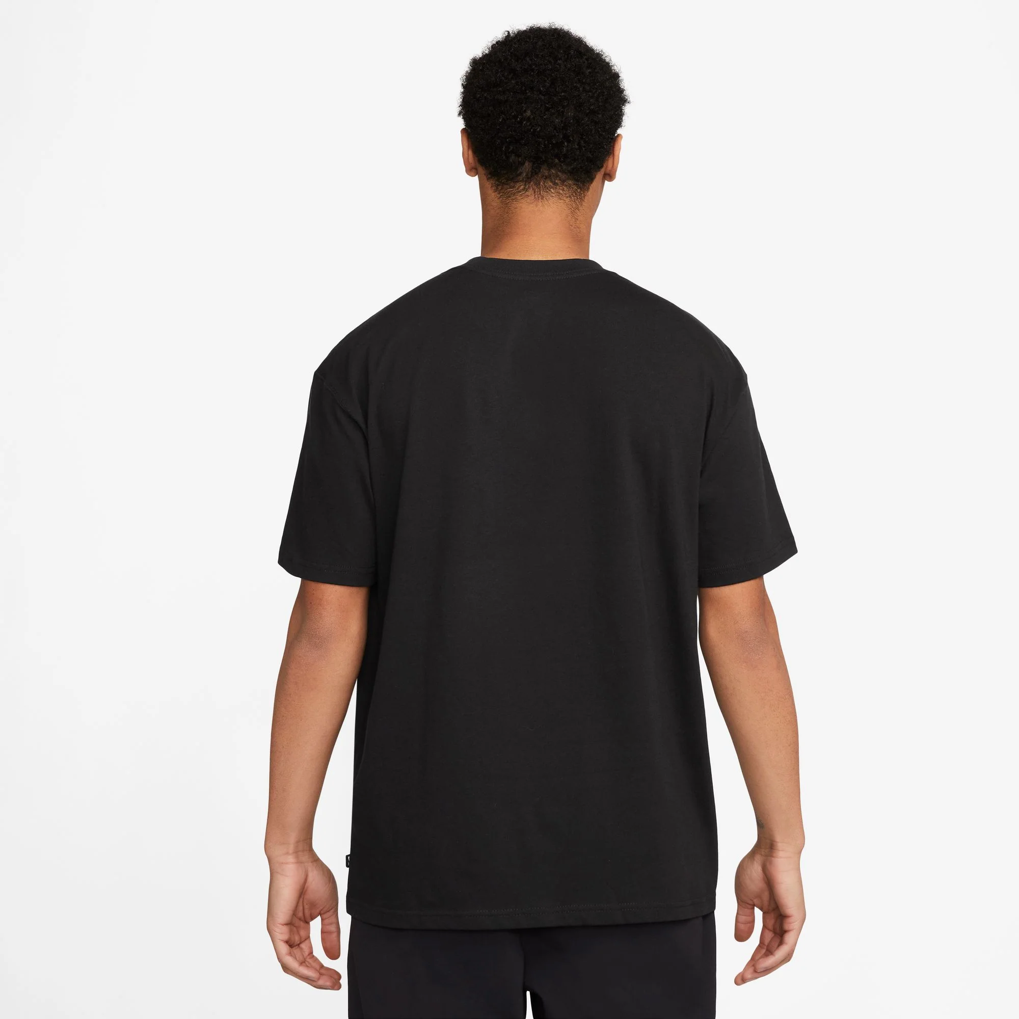NIKE SB 'SPORTS GUY' SKATE TEE BLACK - Image 5