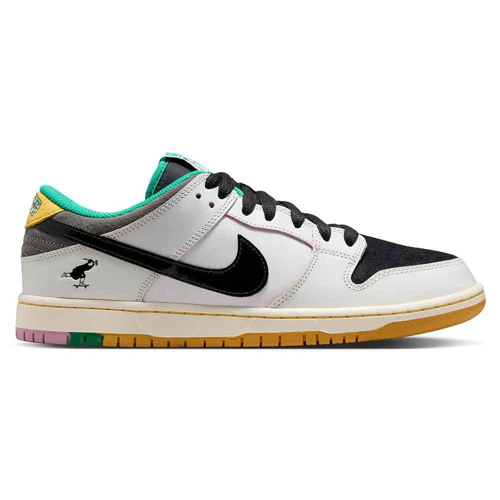 NIKE SB X CSEF DUNK LOW SUMMIT WHITE / BLACK-WHITE-IRON GREY