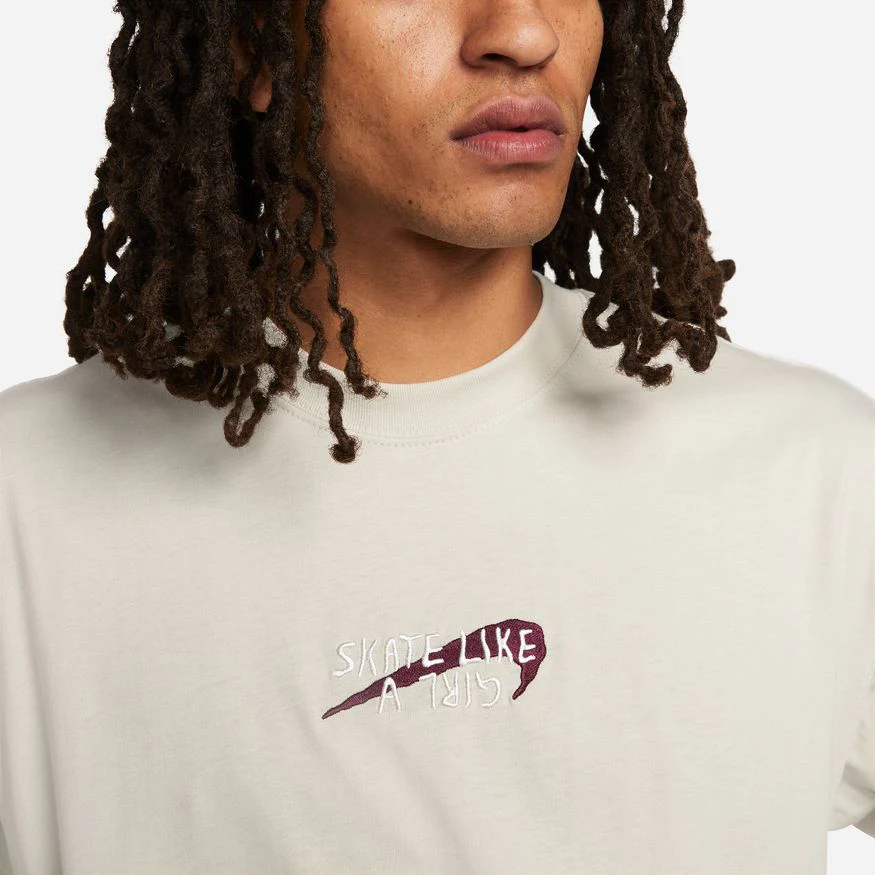 NIKE SB x SKATE LIKE A GIRL MAX90 TEE - Image 2