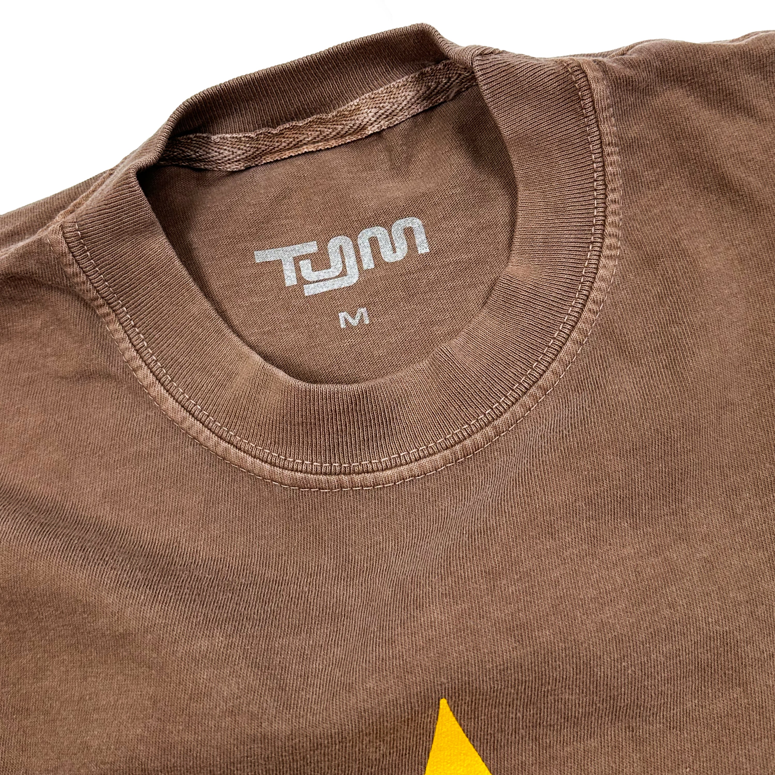 TORO Y MOI X BLUETILE "SANDHILLS" TEE ESPRESSO - Image 3