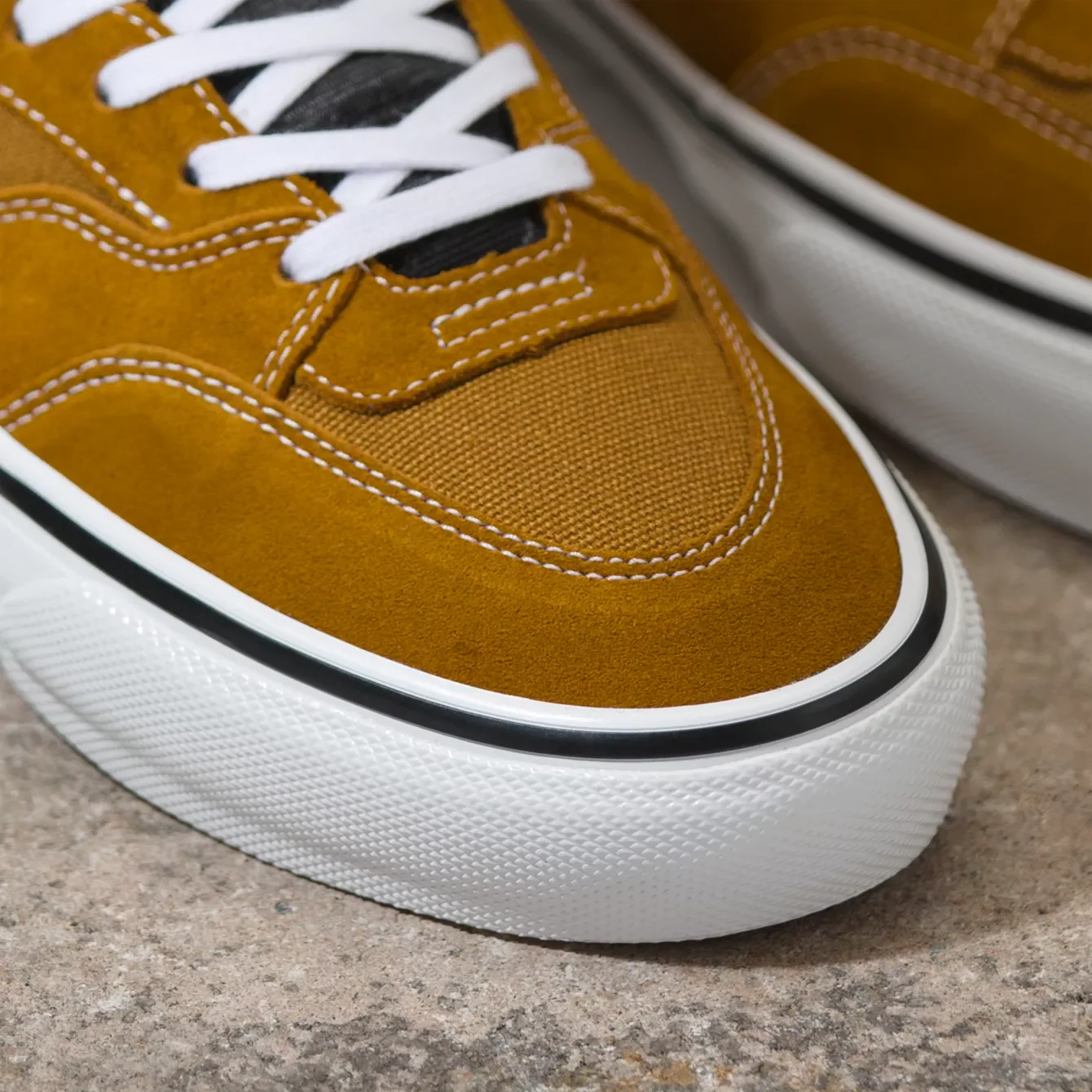 VANS REYNOLDS  SKATE HALF CAB '92 GOLDEN BROWN - Image 2