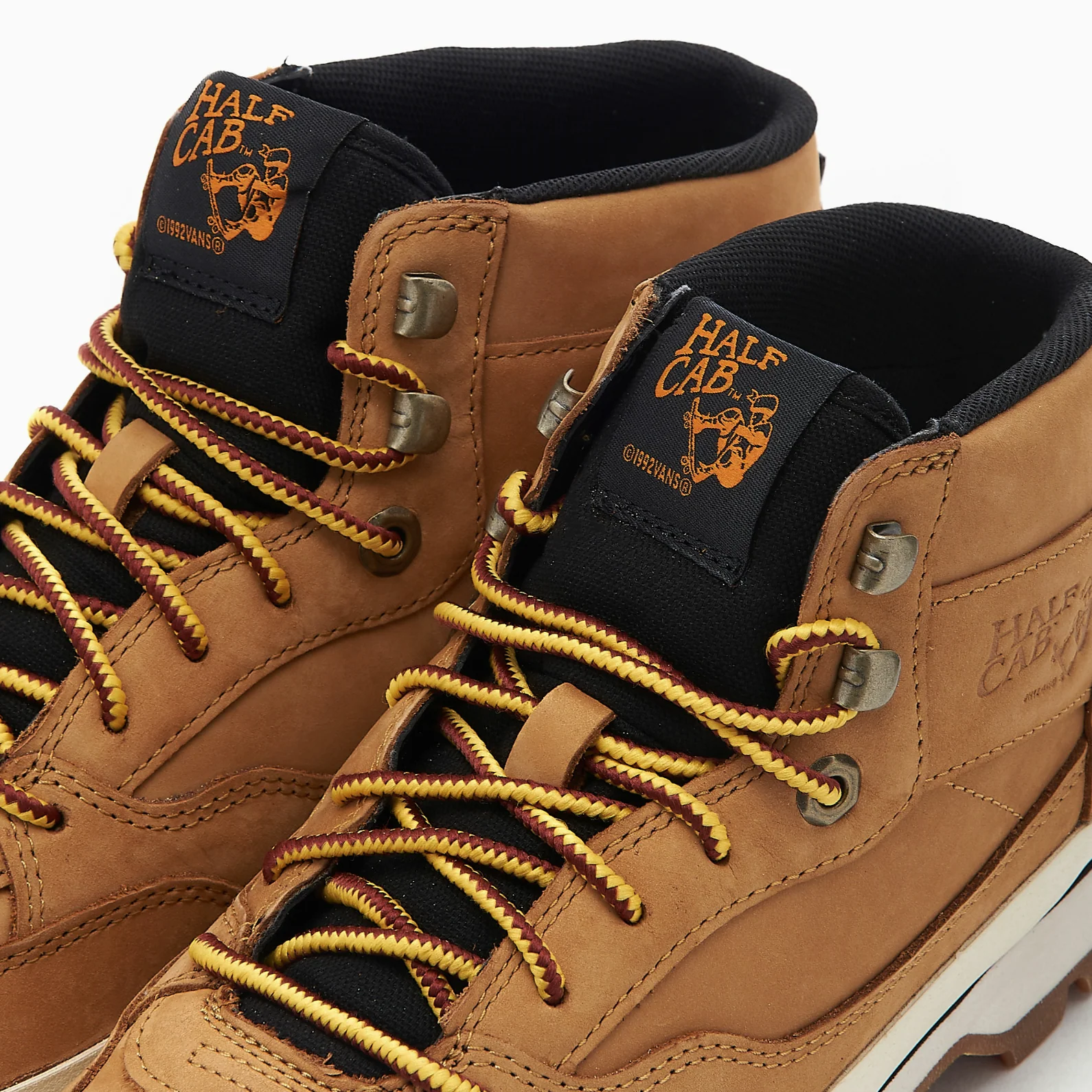 VANS SKATE X TIMBERLAND HALF CAB HIKER WHEAT - Image 2